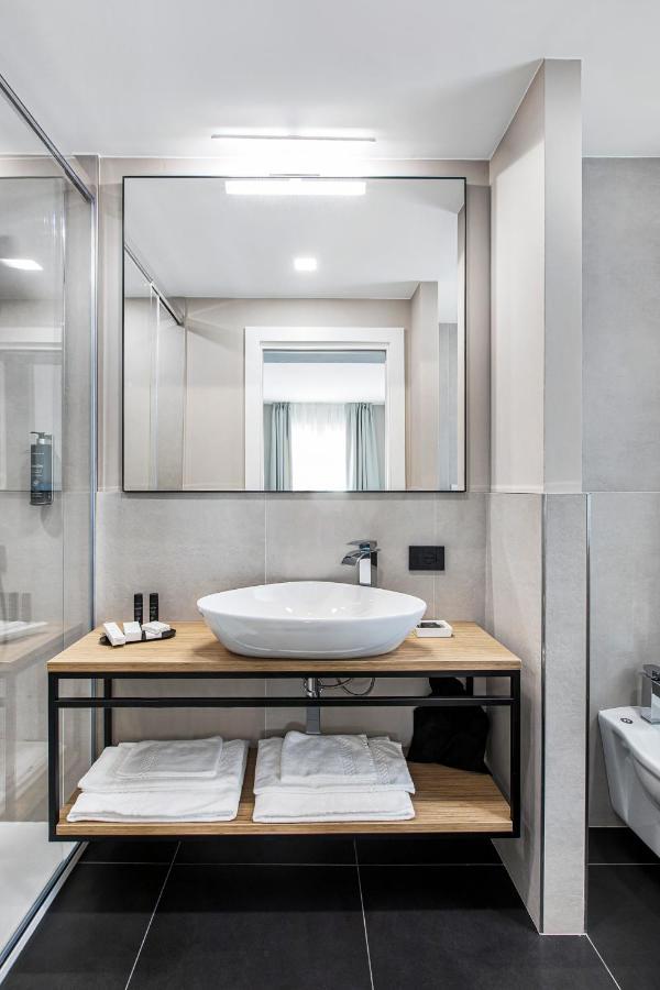 Reflection Boutique Hotels Toscolano Maderno Ngoại thất bức ảnh
